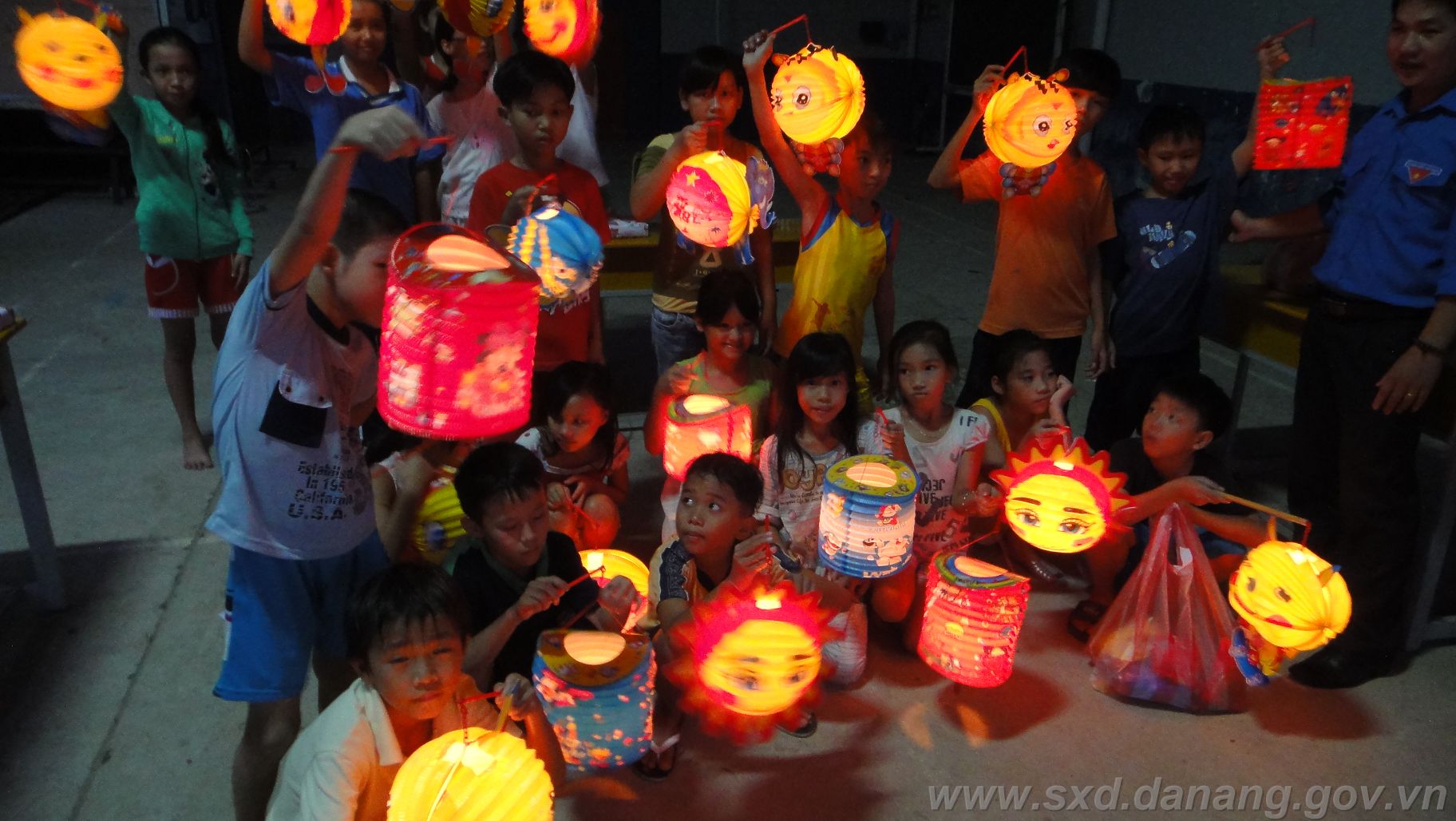 lồng đèn con thỏ cho bé trung thu